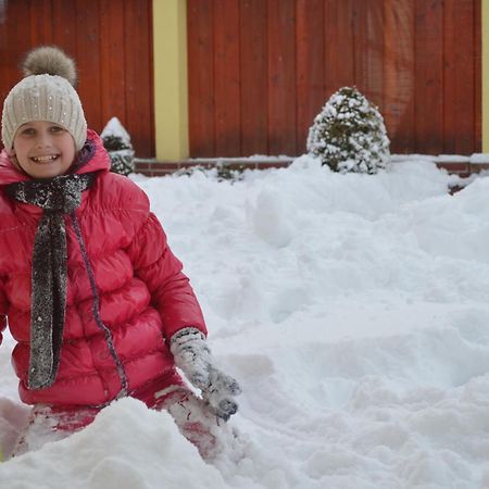Apartmany Riviera A Chalupa Riviera Liptov, Bešeňová エクステリア 写真