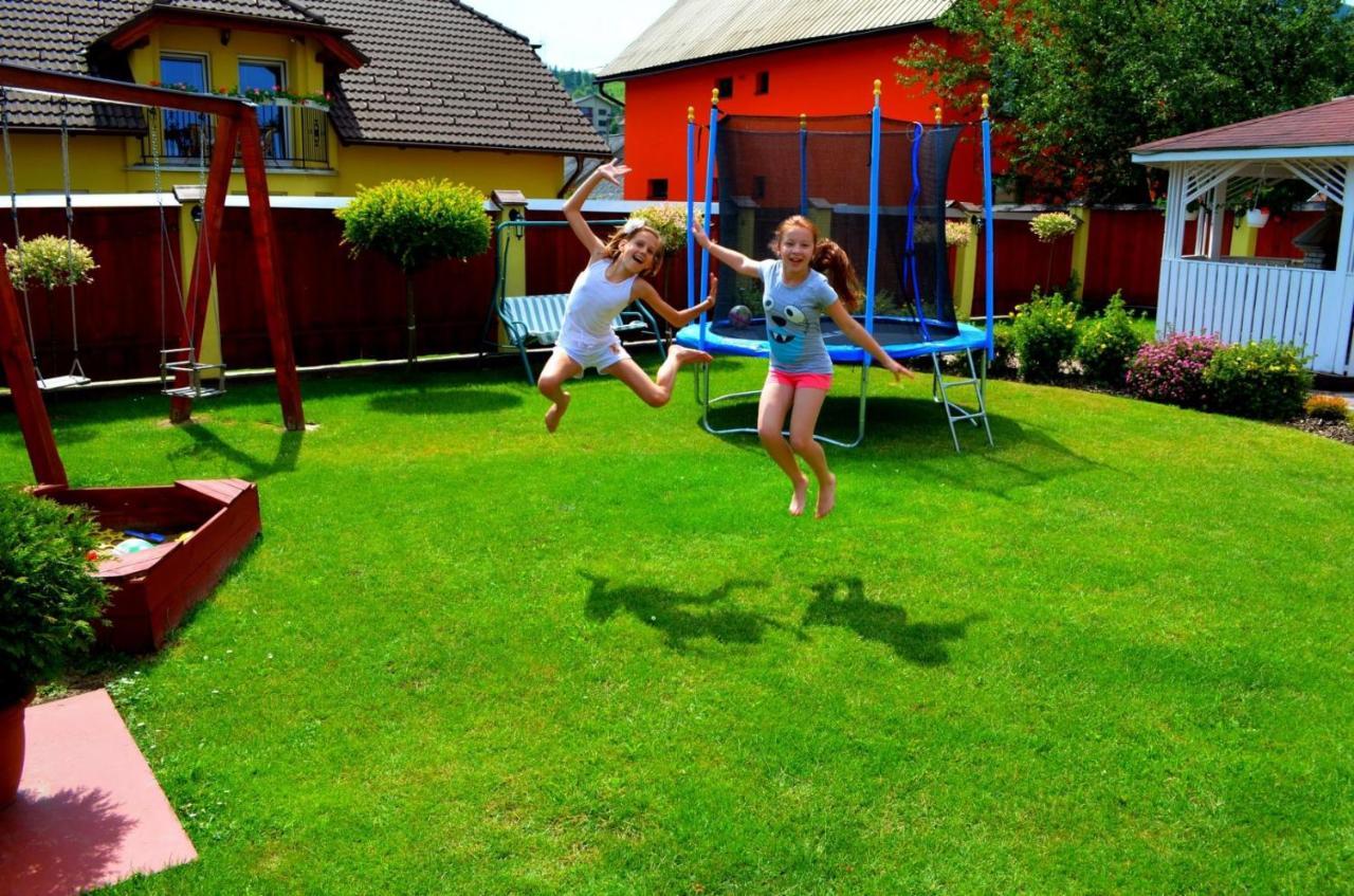 Apartmany Riviera A Chalupa Riviera Liptov, Bešeňová エクステリア 写真