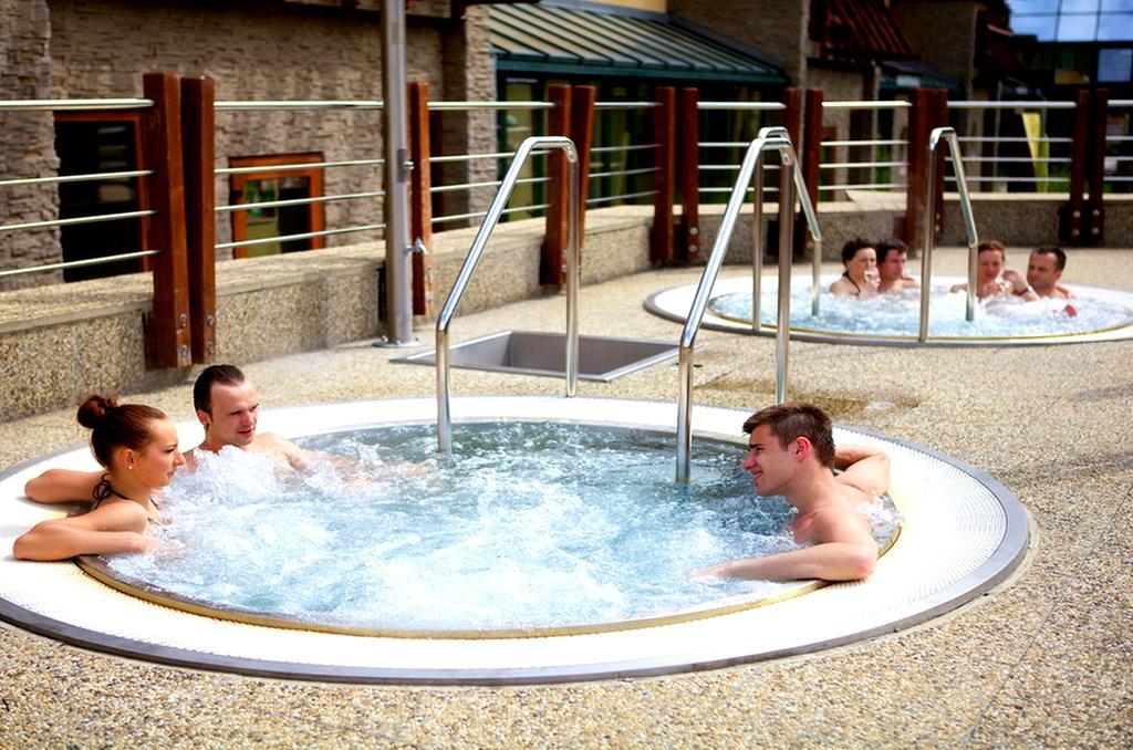 Apartmany Riviera A Chalupa Riviera Liptov, Bešeňová エクステリア 写真